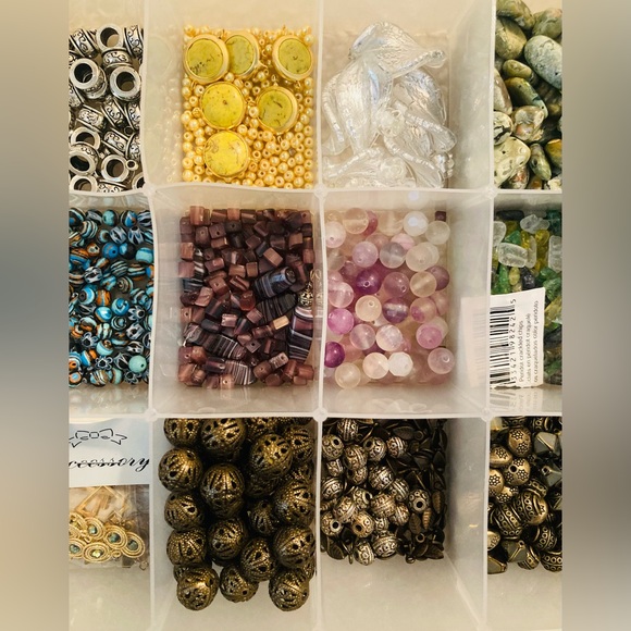 Lot of Beads and Findings for Jewelry Making and Crafts - Picture 3 of 4